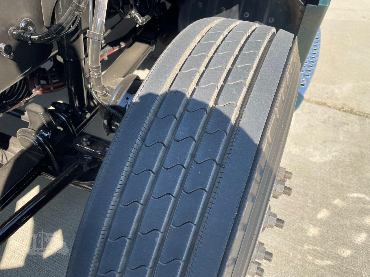 2019 Kenworth T680 - Image 6